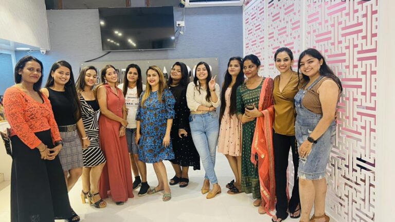 Geeta Kapoor makeup academy